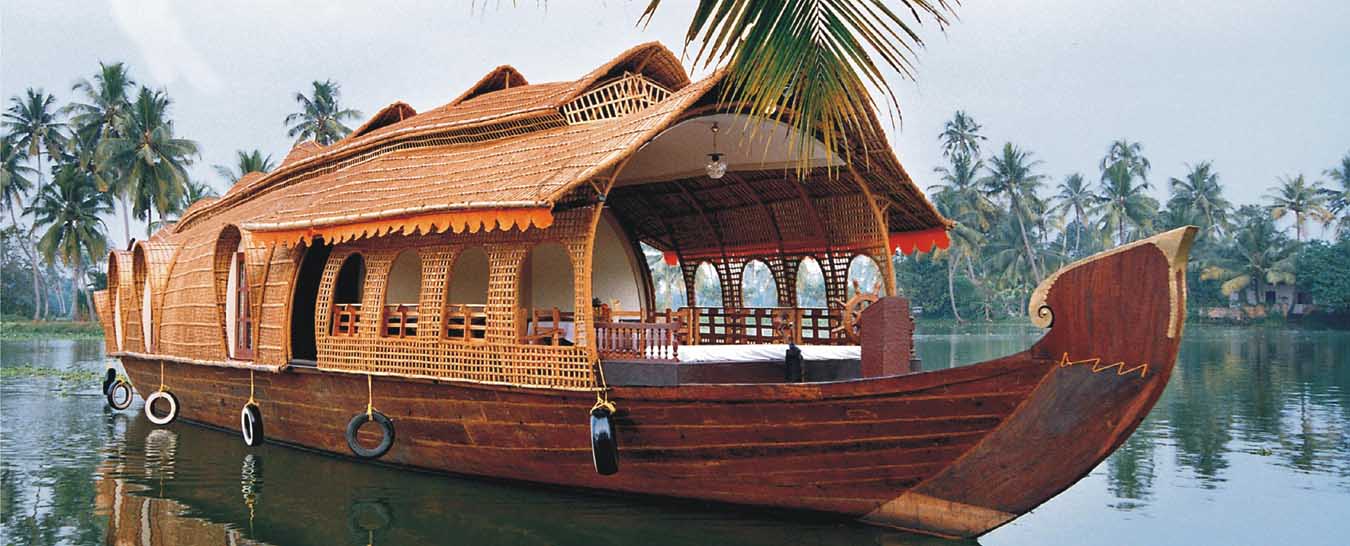 Munnar Houseboat Package